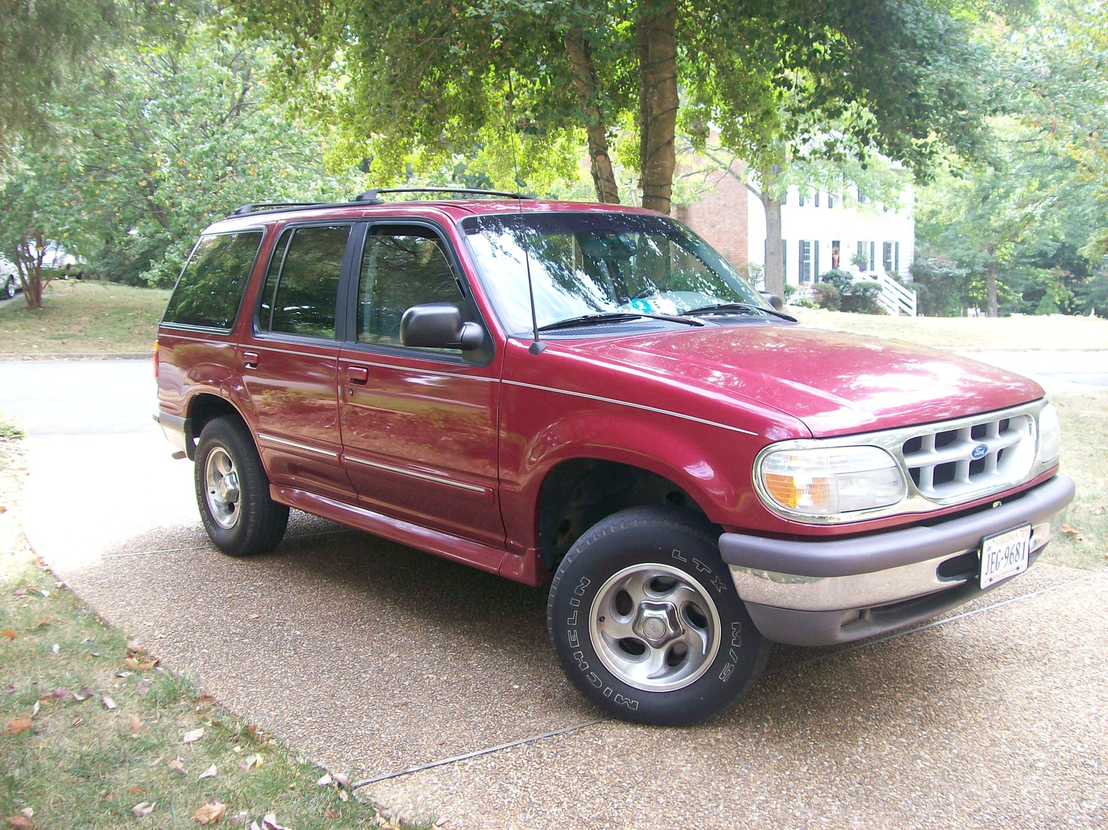 Car value 1996 ford explorer #7