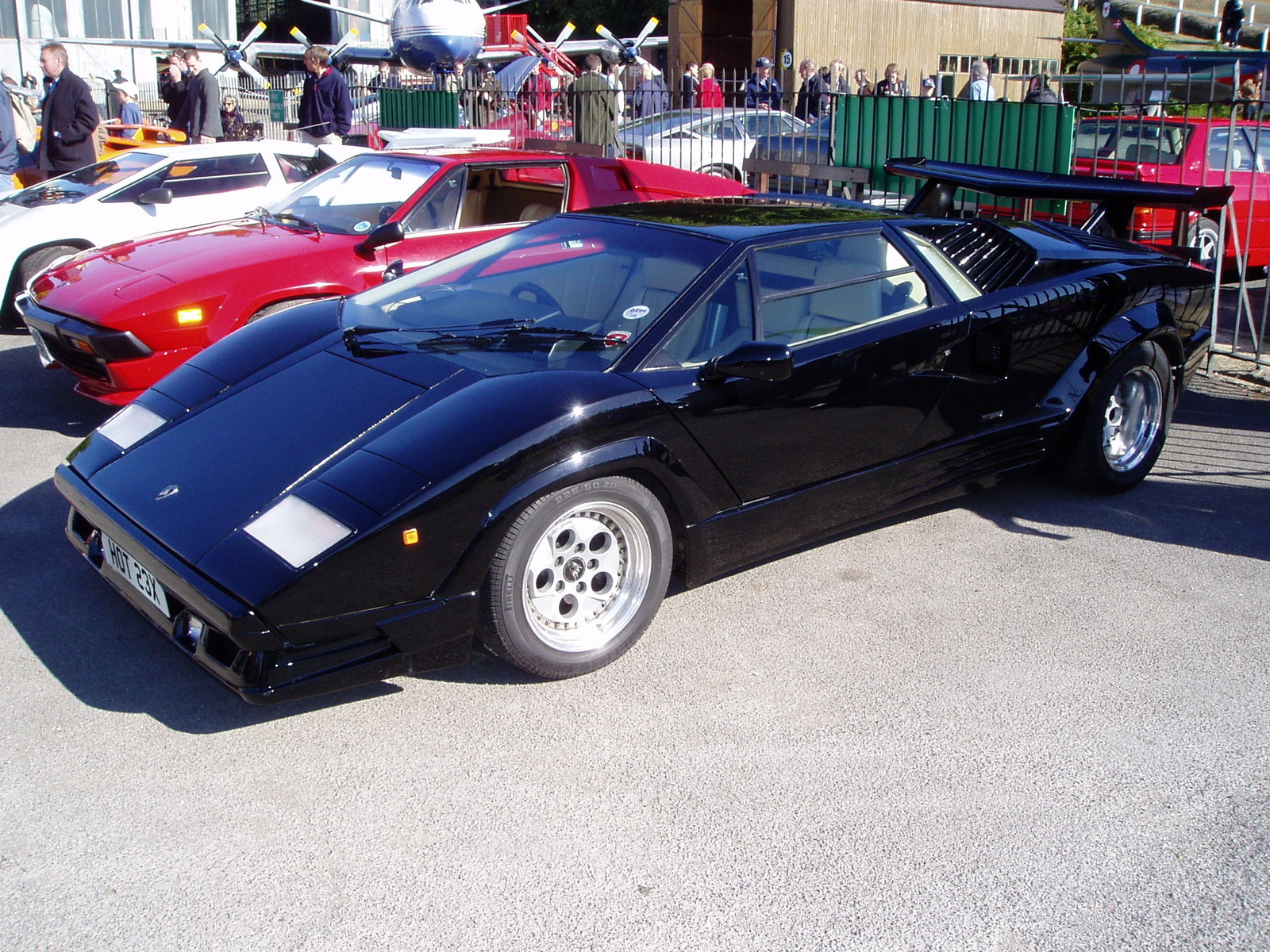 1981 Lamborghini Countach: Prices, Reviews & Pictures 