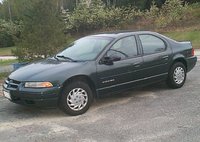 2000 Dodge Stratus Overview