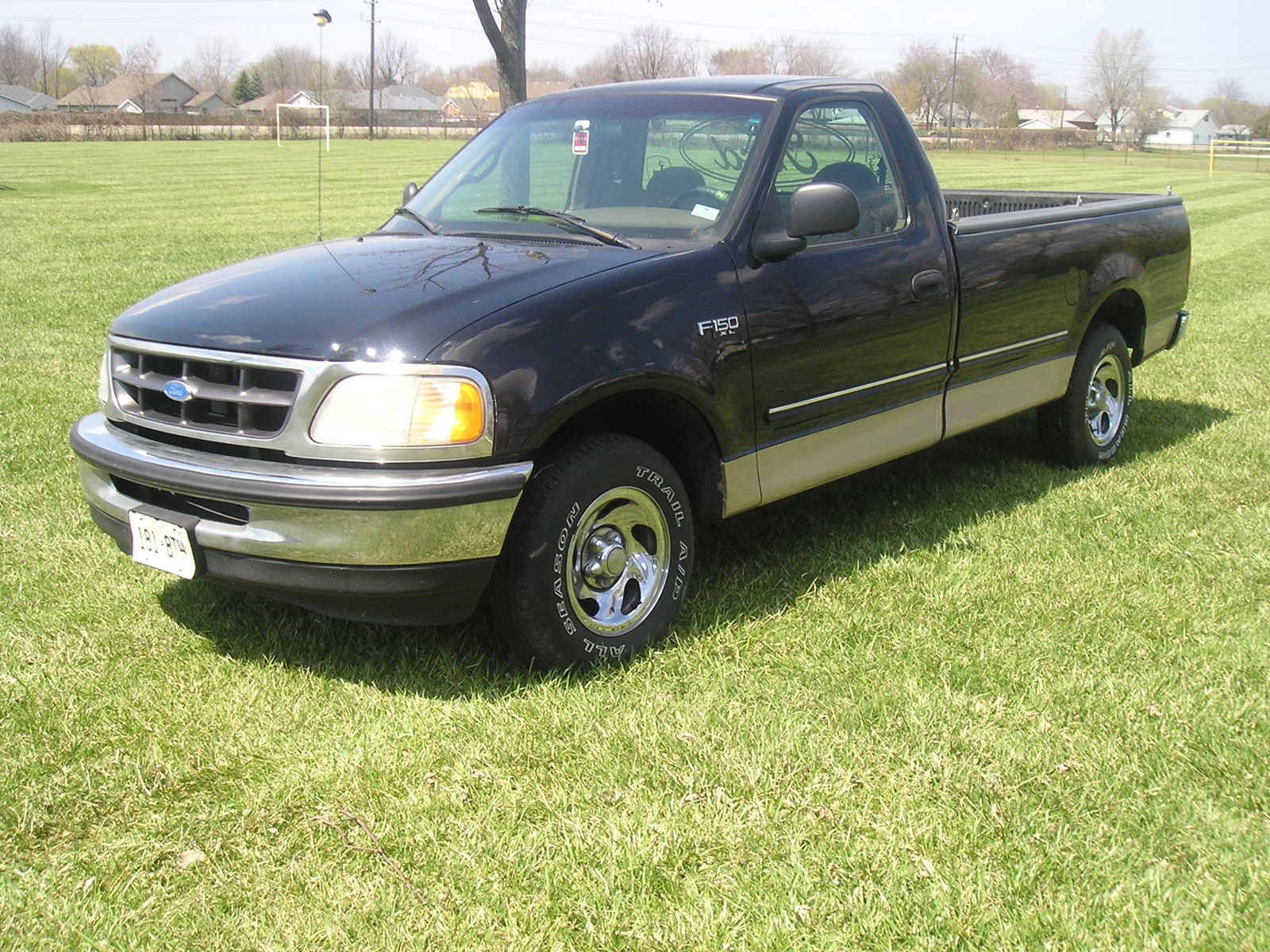 1997_ford_f-150_2_dr_xl_standard_cab_lb-