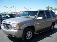 2000 Cadillac Escalade Overview 2000 Cadillac Escalade Overview