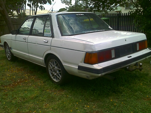 Nissan bluebird 1983