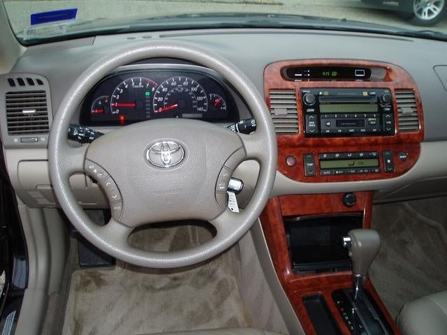 2005 Toyota  Camry Interior Pictures CarGurus