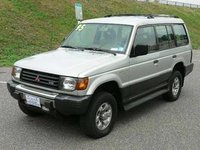 1994 Mitsubishi Montero Overview 1994 Mitsubishi Montero Overview