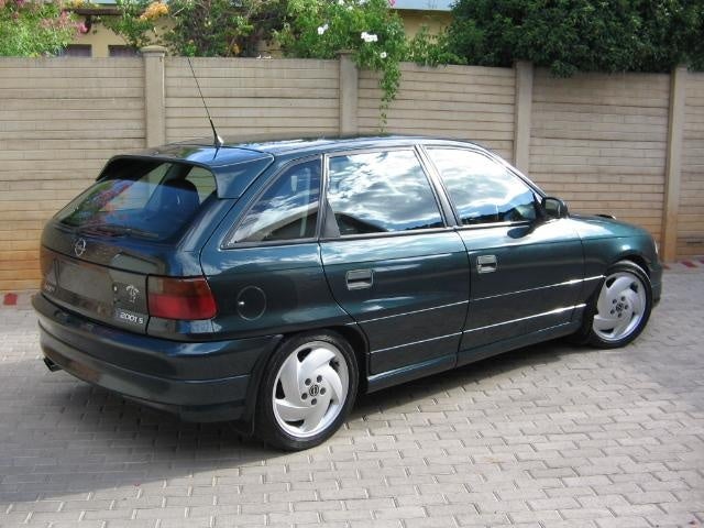 Opel Astra f 1995. Opel Astra f 1996. Opel Astra f седан 1995. Opel Astra f хэтчбек 1.6. Опель хэтчбек тюнинг
