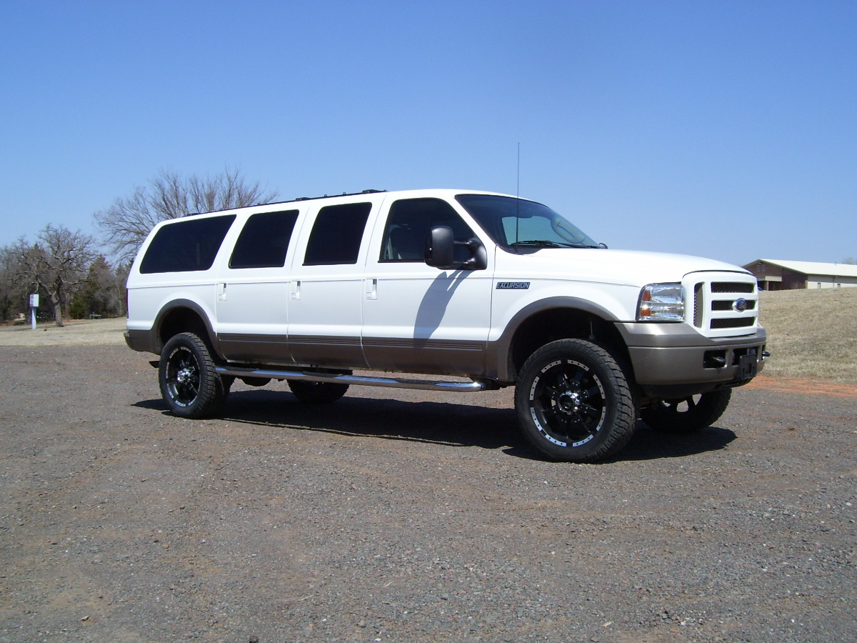 2005 Ford excursions #7