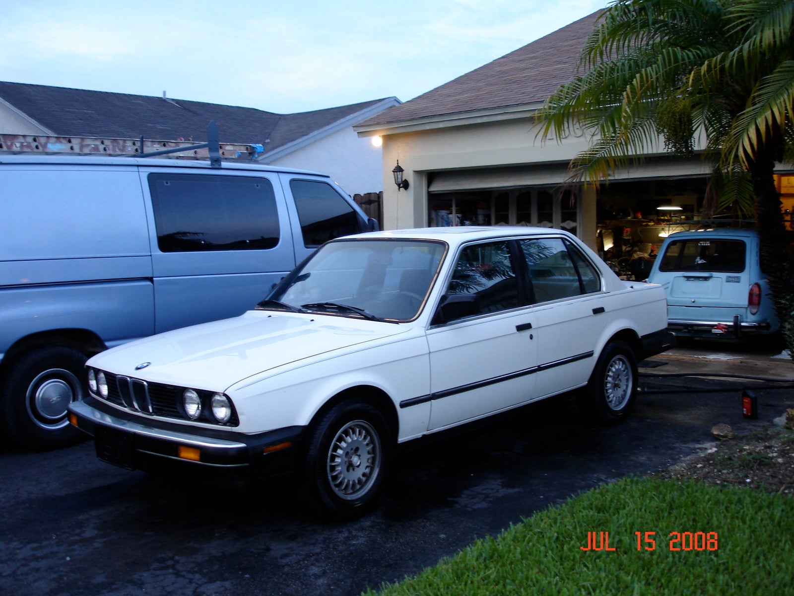 Бмв 1986. БМВ 325 1986. БМВ 323 1986. BMW 325i 1986. BMW 325 1986 год.