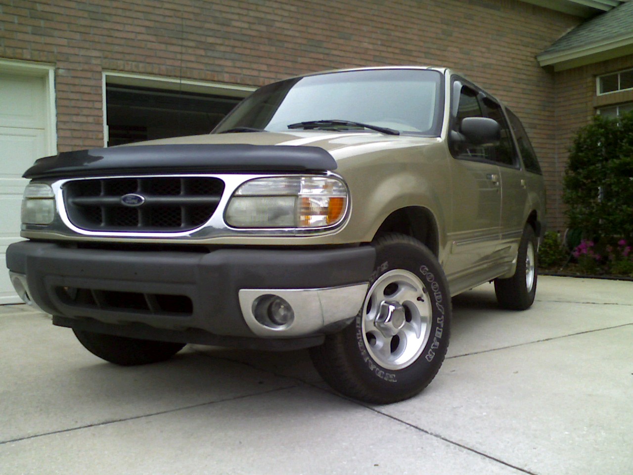 2000 Ford explorer xlt pictures #3