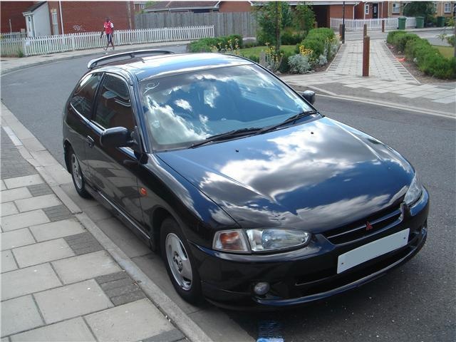 Mitsubishi colt 1999