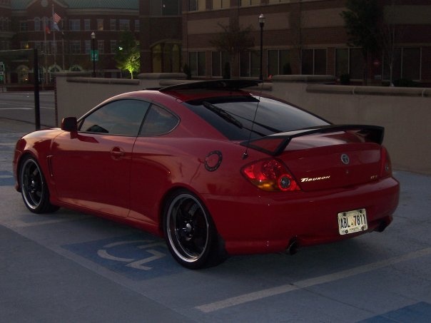 Hyundai Tiburon 2003 Interior