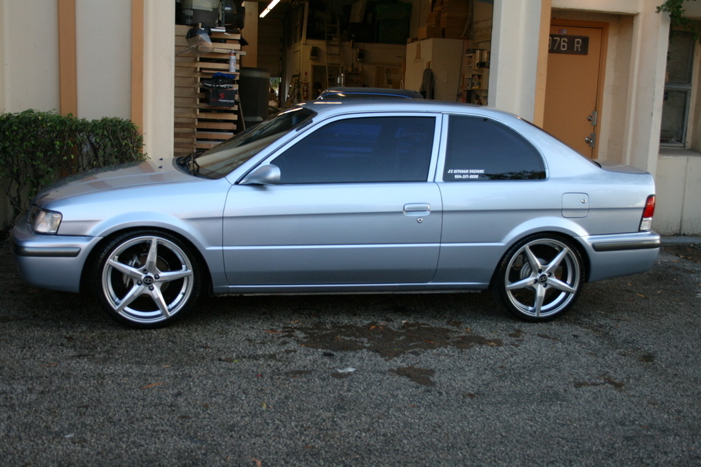 1997 Toyotum Tercel Part Door