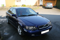 2003 Volvo S40 Overview