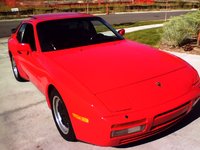 944 944