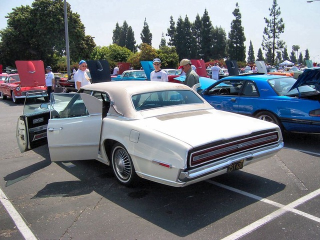 68 ford thunderbird