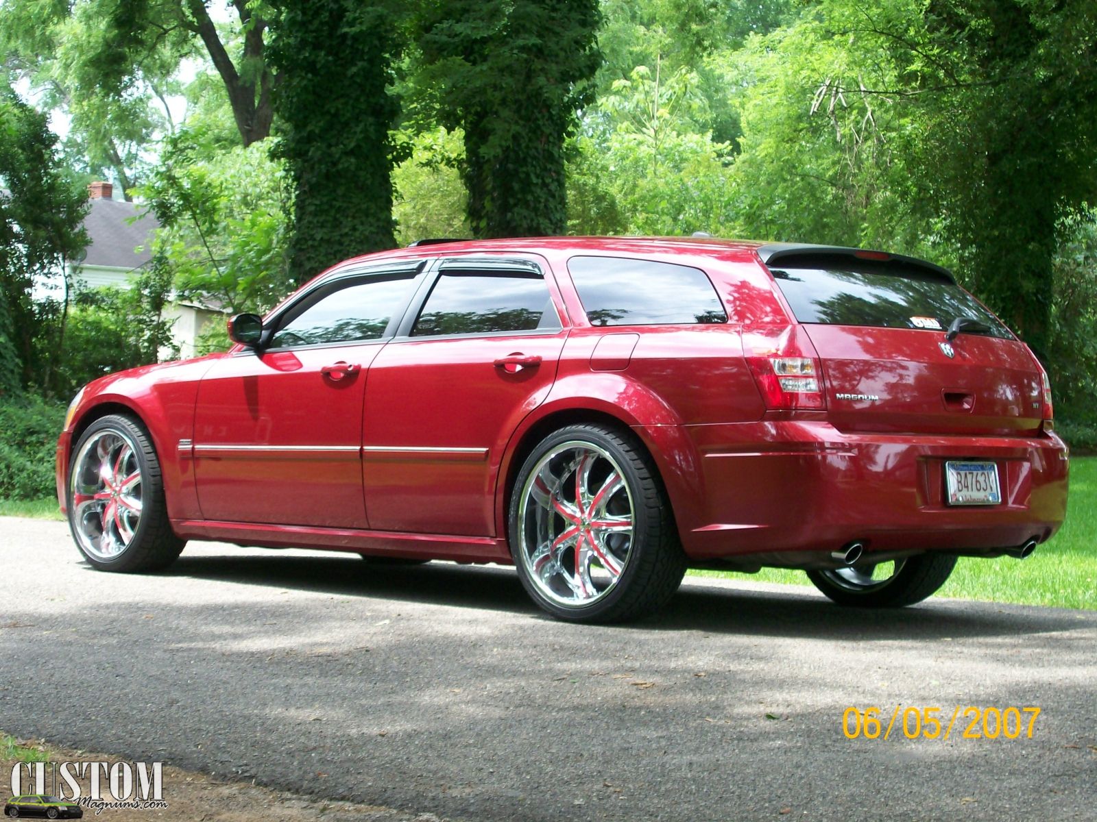 Dodge Magnum RT Red