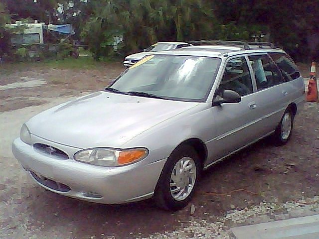 1999 Ford escort se station wagon #1