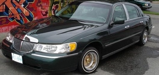 2000 lincoln town car cartier for sale