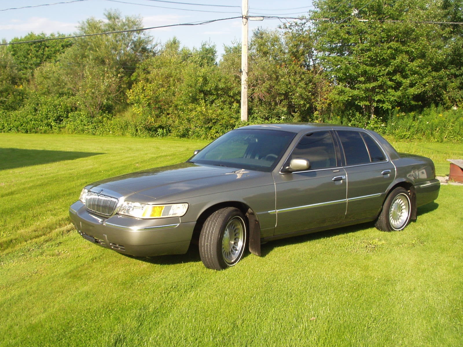 grand marquis 2001 review