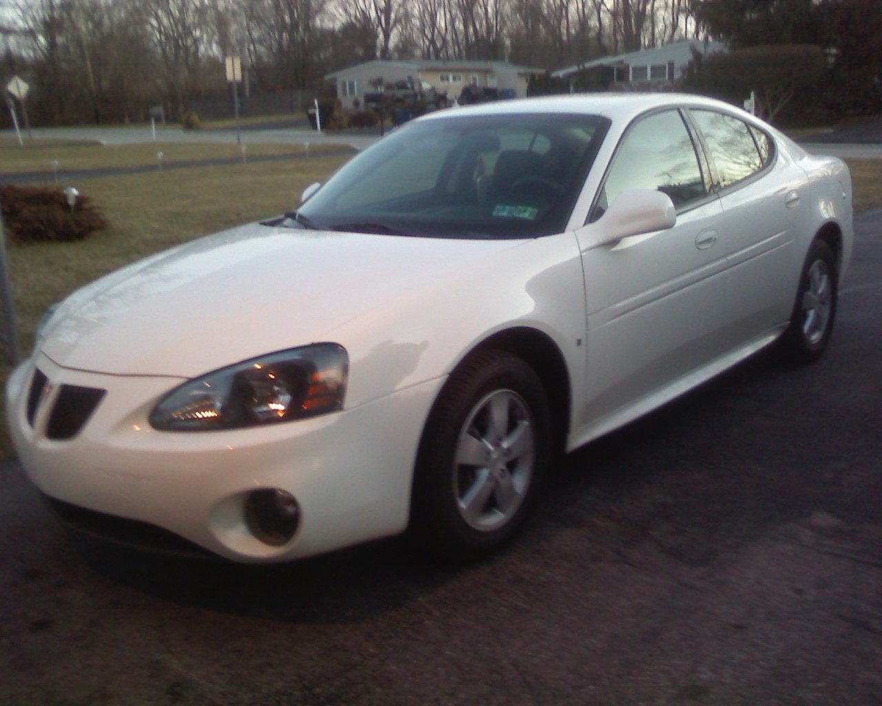 2008 Pontiac Grand Prix - Exterior Pictures - CarGurus