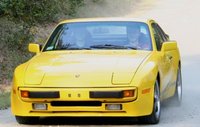 944 944