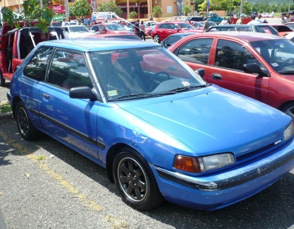 Mazda 323 1993