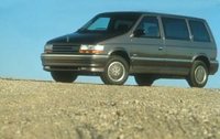 1995 Chrysler Voyager Overview 1995 Chrysler Voyager Overview