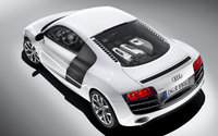 R8 R8