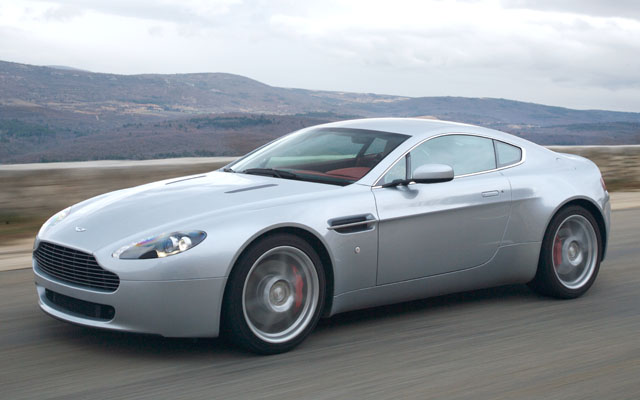 New Aston Martin V12 Vantage GT3 race car announced! – BenAutobahn