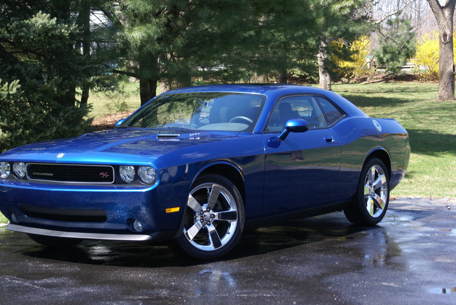 2009 dodge challenger srt8 oil capacity