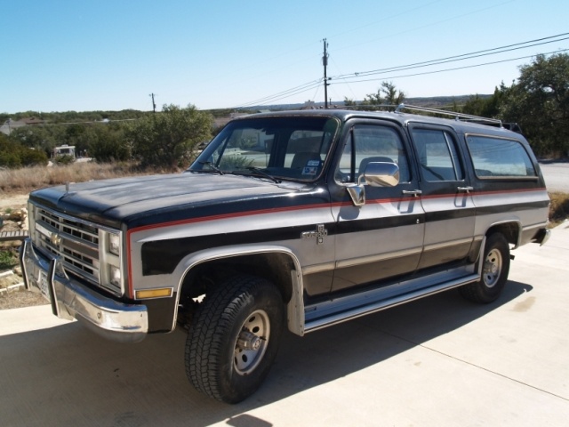 Chevrolet Suburban 1985
