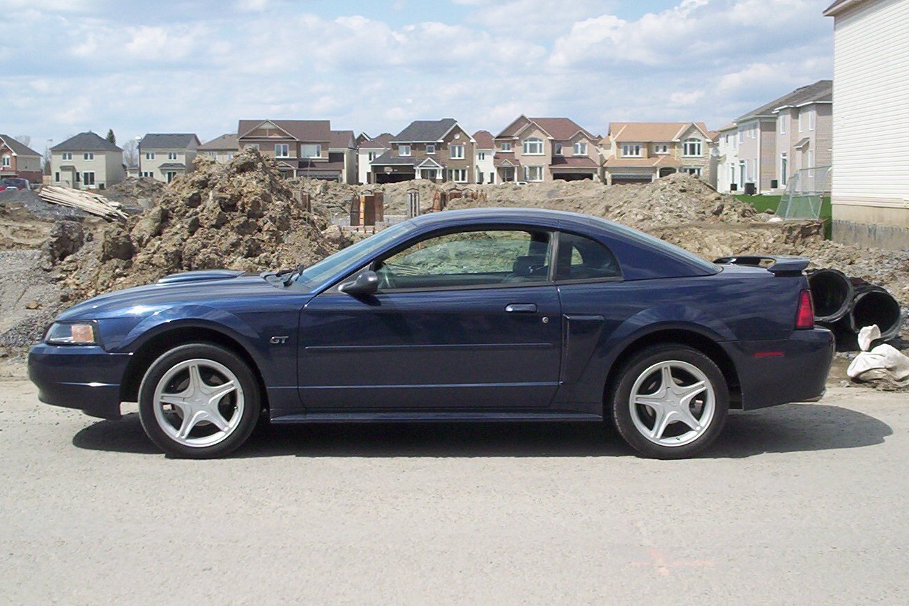 2003 Ford mustang gt deluxe #8
