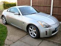 2004 Nissan 350Z Overview