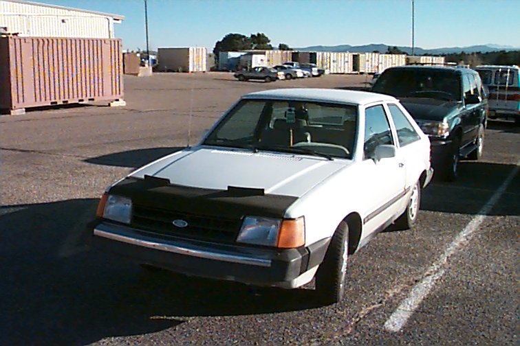 1986 Ford escort lx #5