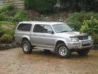 2004 Mitsubishi L200 Overview 2004 Mitsubishi L200 Overview