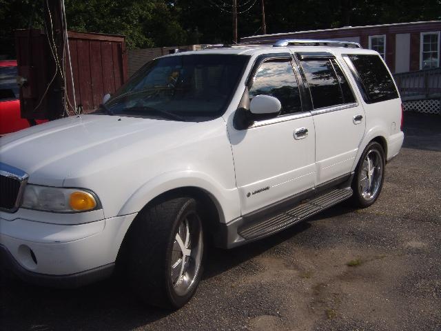 2001 lincoln navigator specs