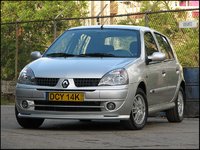 2004 Renault Clio Overview 2004 Renault Clio Overview