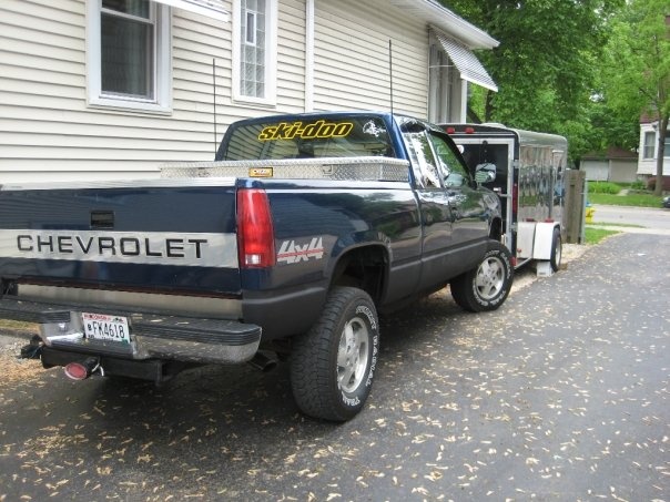 1999 chevy suburban 4x4 mpg