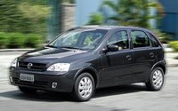 2004 Chevrolet Corsa Overview 2004 Chevrolet Corsa Overview