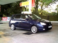 2004 Suzuki Liana Overview