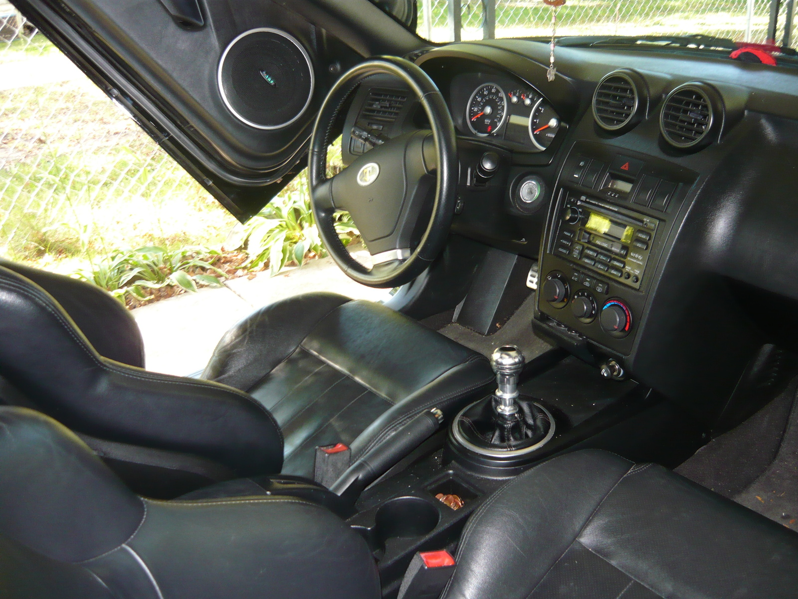 Hyundai Tiburon 2003 Interior