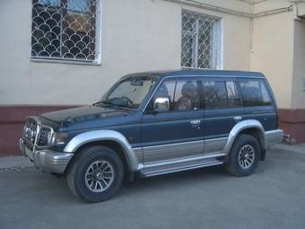 Mitsubishi pajero 92 года