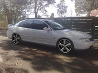 2000 Holden Calais Overview 2000 Holden Calais Overview