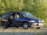 2001 Chrysler Voyager Picture Gallery