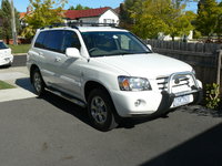2005 Toyota Kluger Overview 2005 Toyota Kluger Overview