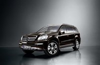 2010 Mercedes-Benz GL-Class Overview 2010 Mercedes-Benz GL-Class Overview