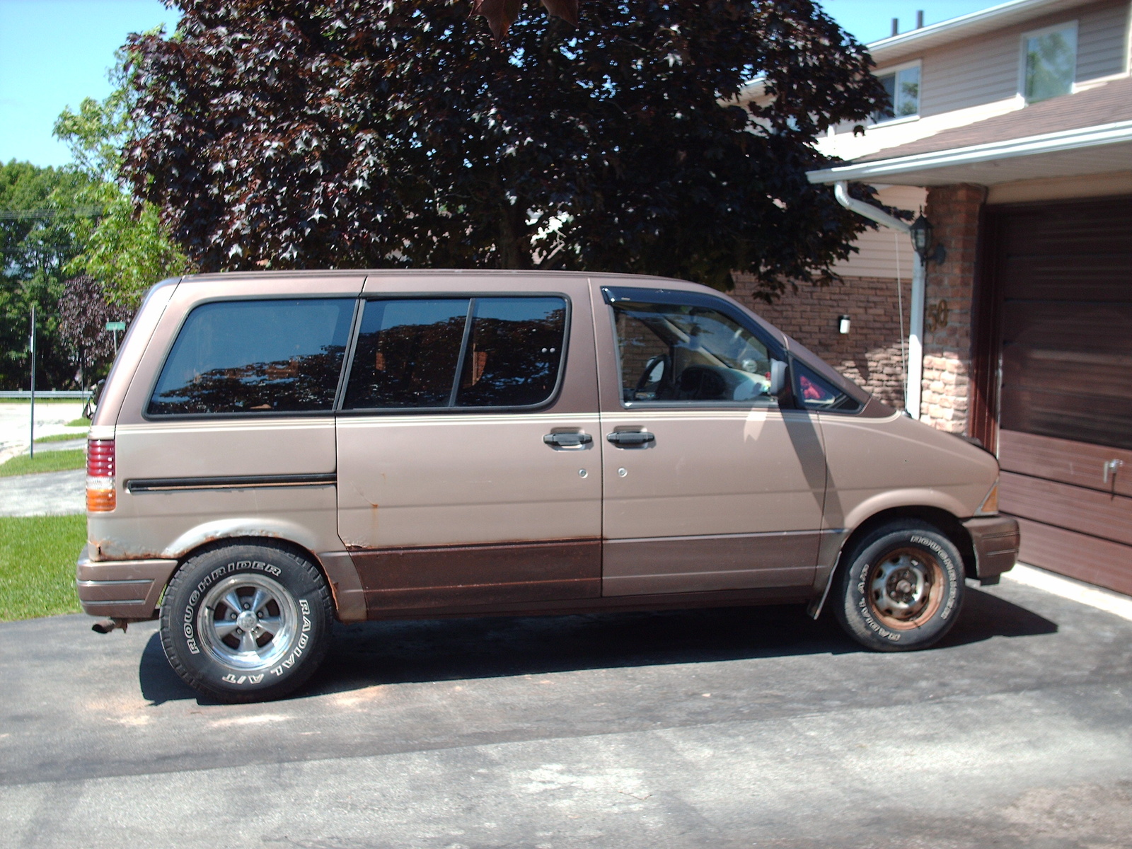 1993 Ford aero star #8