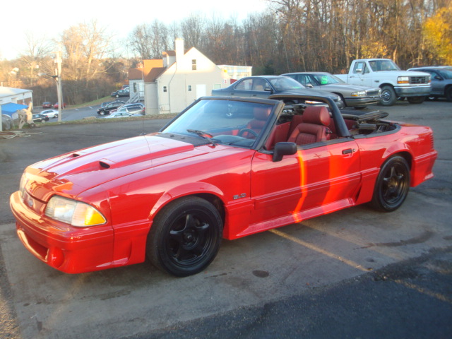 Much horsepower does 1988 ford mustang gt have