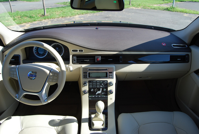 2010 Volvo V70 Interior Pictures Cargurus