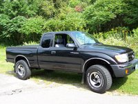 2000 Toyota Tacoma Overview