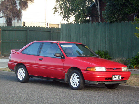1990 Ford escort hatchback pictures